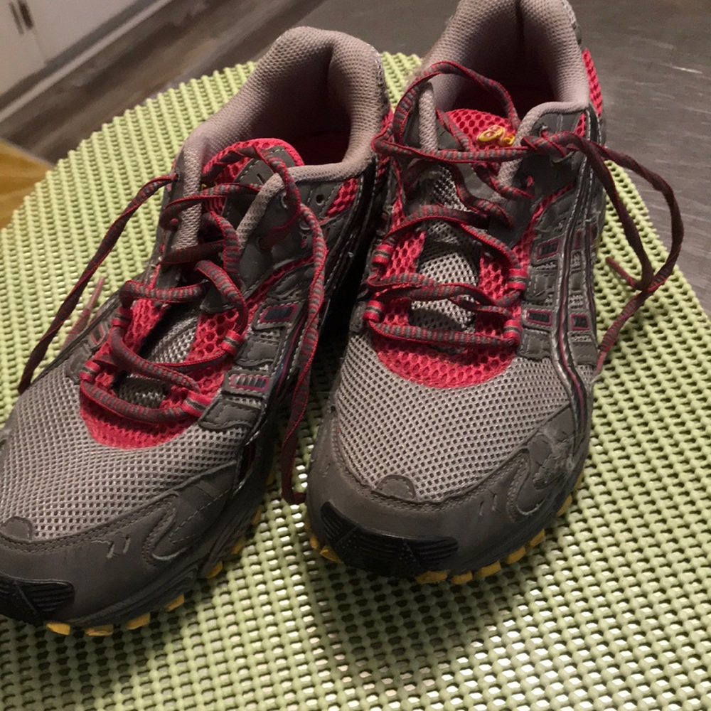 Hiking shoes